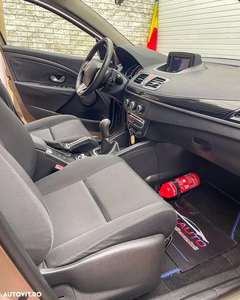 Renault Megane 1.5 dCi Authentique - 8