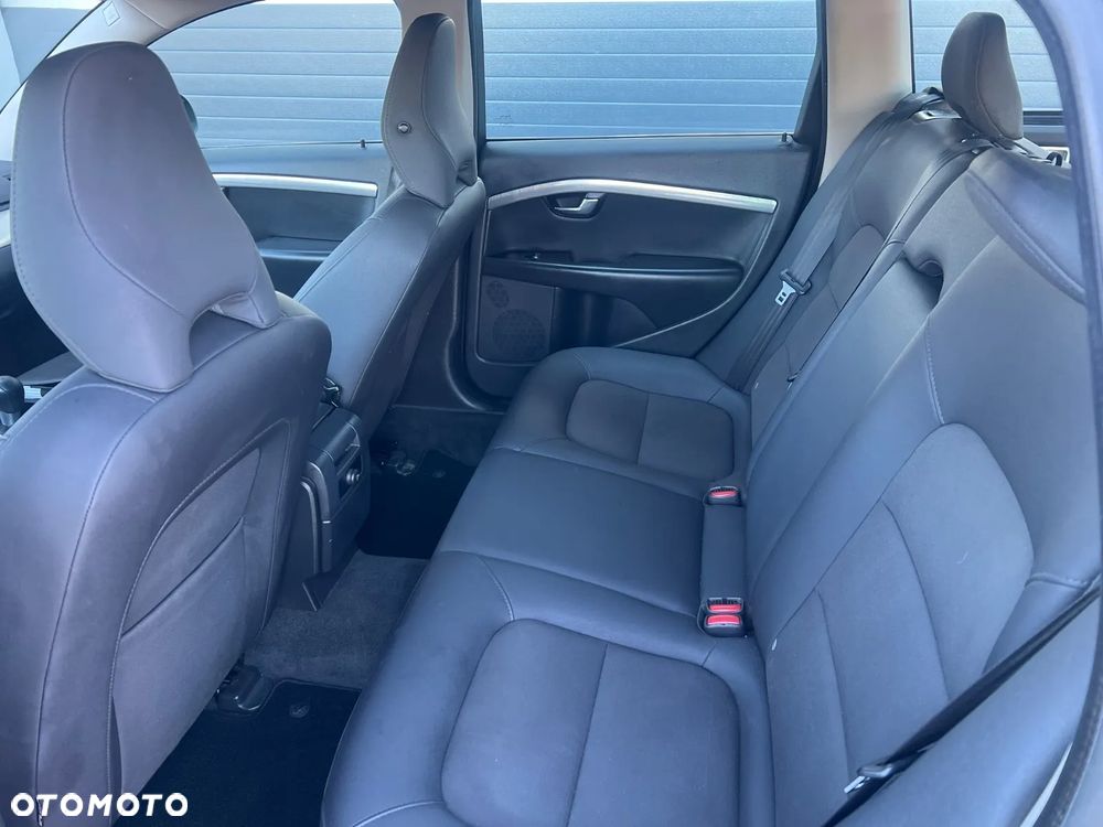 Volvo V70 2.0D Kinetic - 18