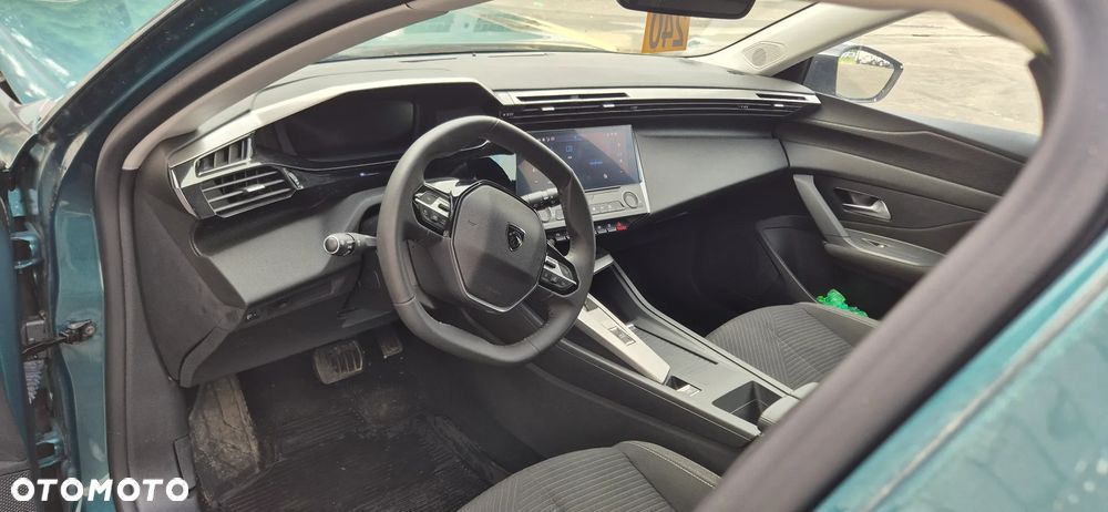 Peugeot 308 1.5 BlueHDi Allure S&S EAT8 - 18