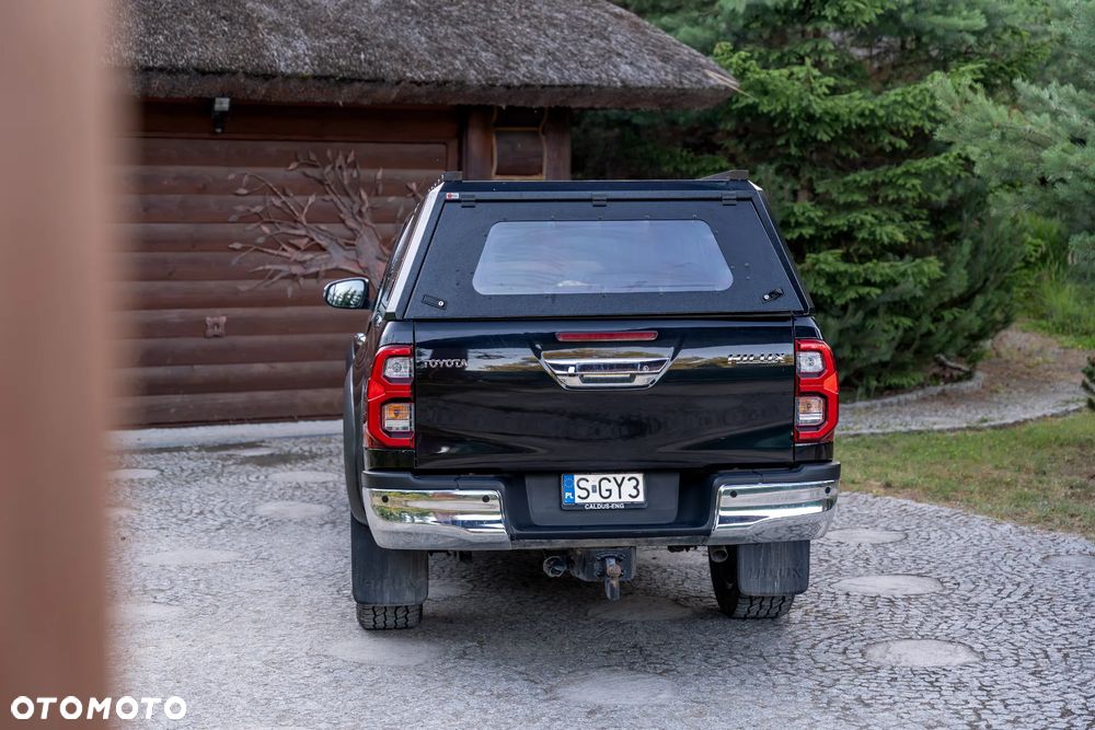 Toyota Hilux 2.8 D-4D Double Cab SR5 4x4 - 16