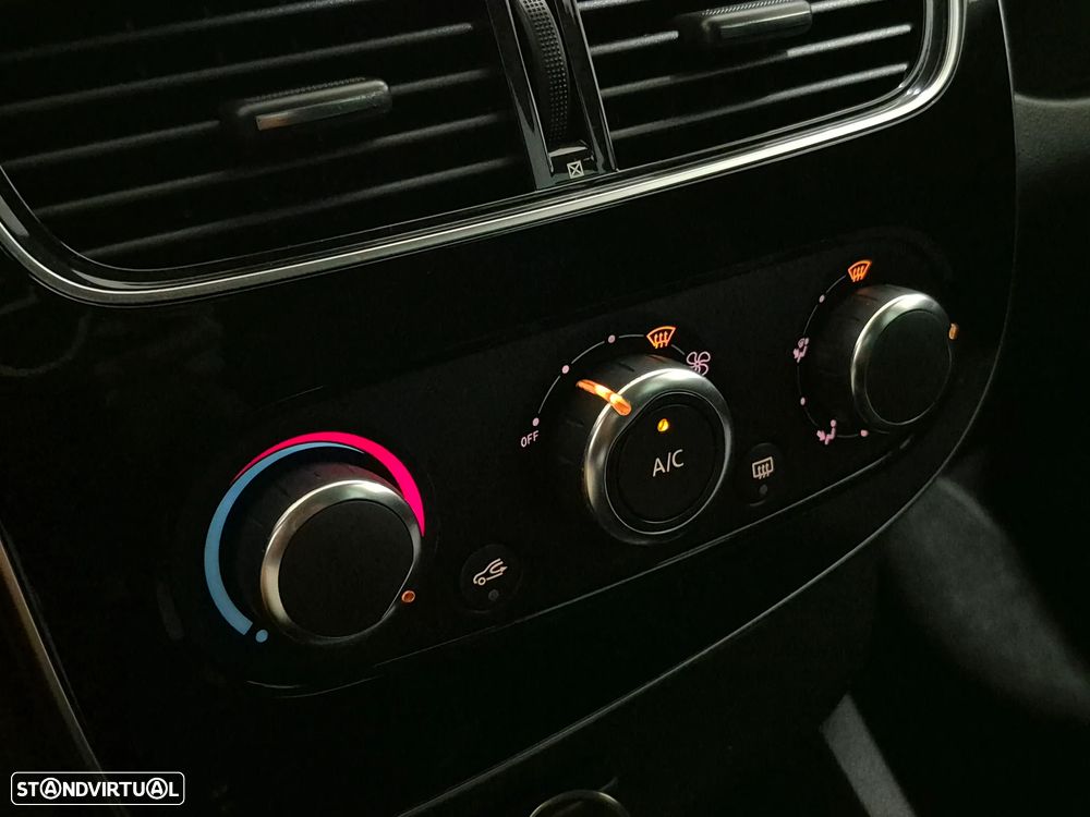Renault Clio 0.9 TCe Limited Edition - 27