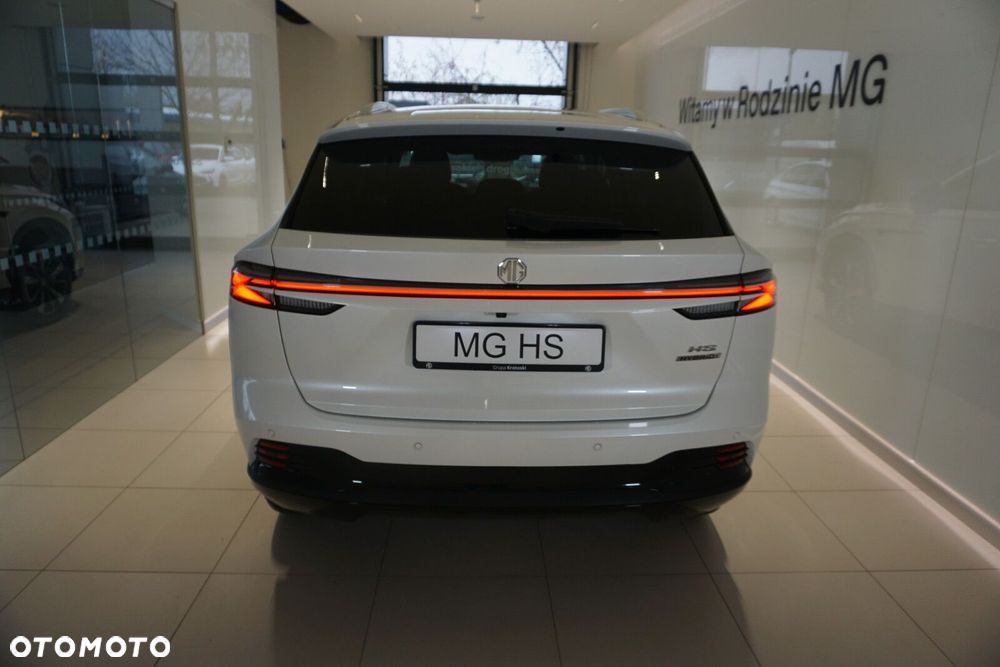 MG HS Hybrid+ - 17
