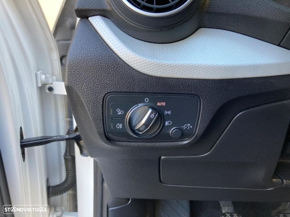 Audi Q2 30 TFSI Design - 22