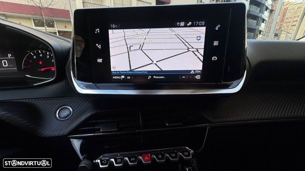 Peugeot 2008 1.5 BlueHDi Allure Pack EAT8 - 17