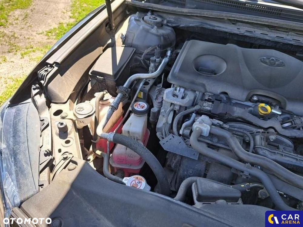 Toyota Camry - 21