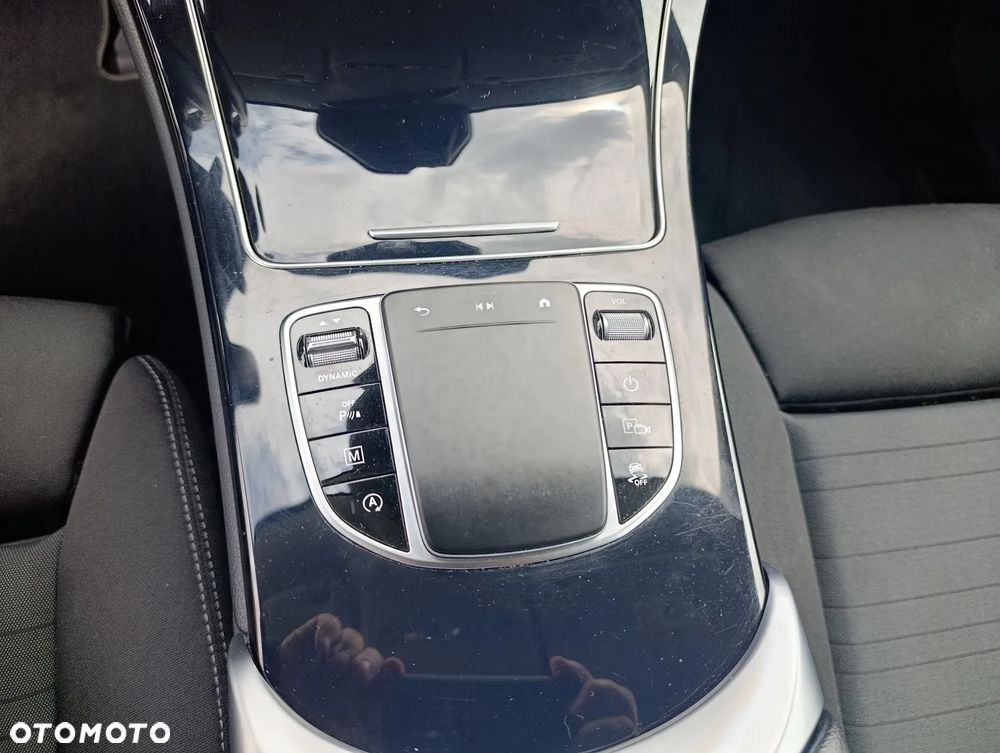 Mercedes-Benz GLC 220 d 4Matic 9G-TRONIC - 22