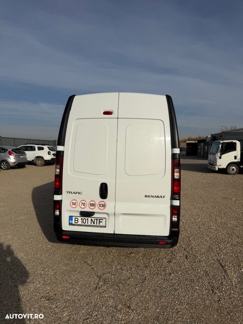 Renault TRAFIC - 5