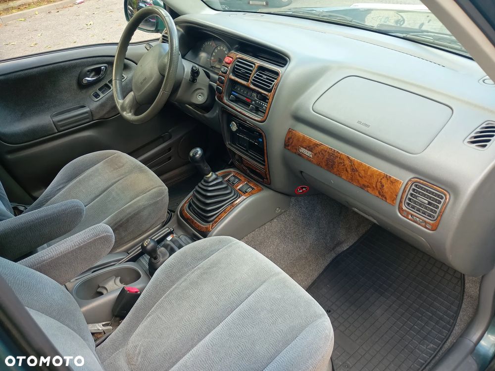 Suzuki Grand Vitara 2.7 V6 - 20