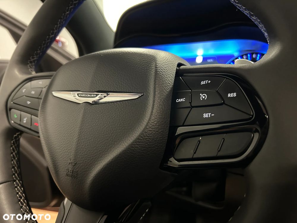 Chrysler 300s - 27