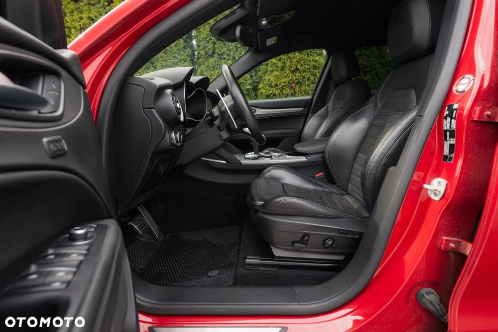 Alfa Romeo Stelvio 2.0 Turbo Veloce Q4 - 14