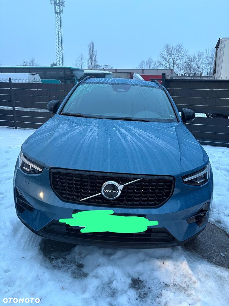 Volvo XC 40 B4 AWD Plus Dark - 1