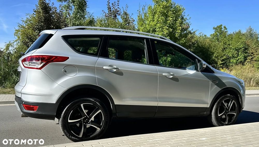 Ford Kuga 2.0 TDCi 4x4 Titanium - 2