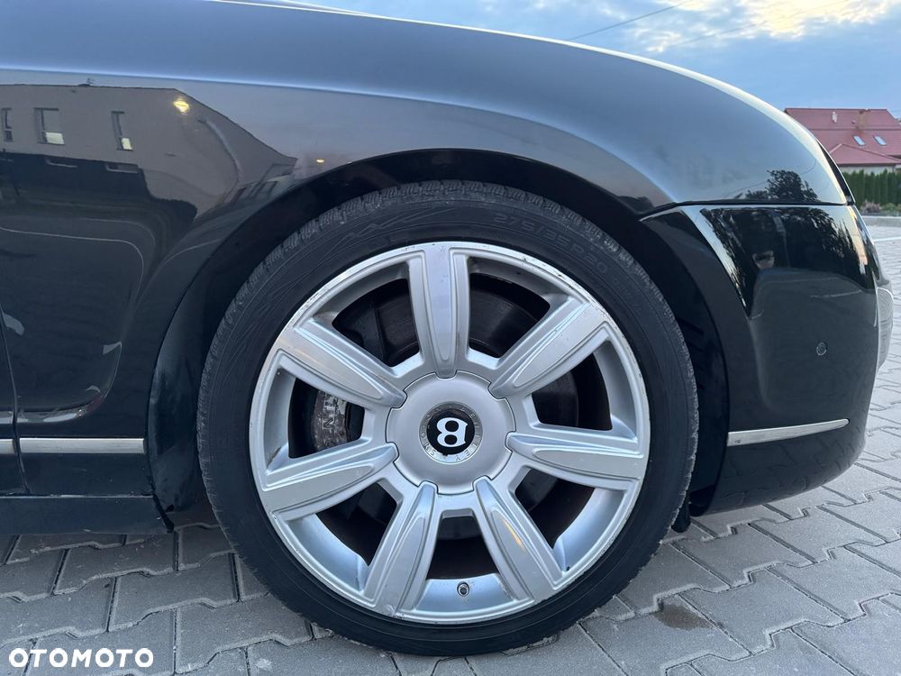 Bentley Flying Spur - 15