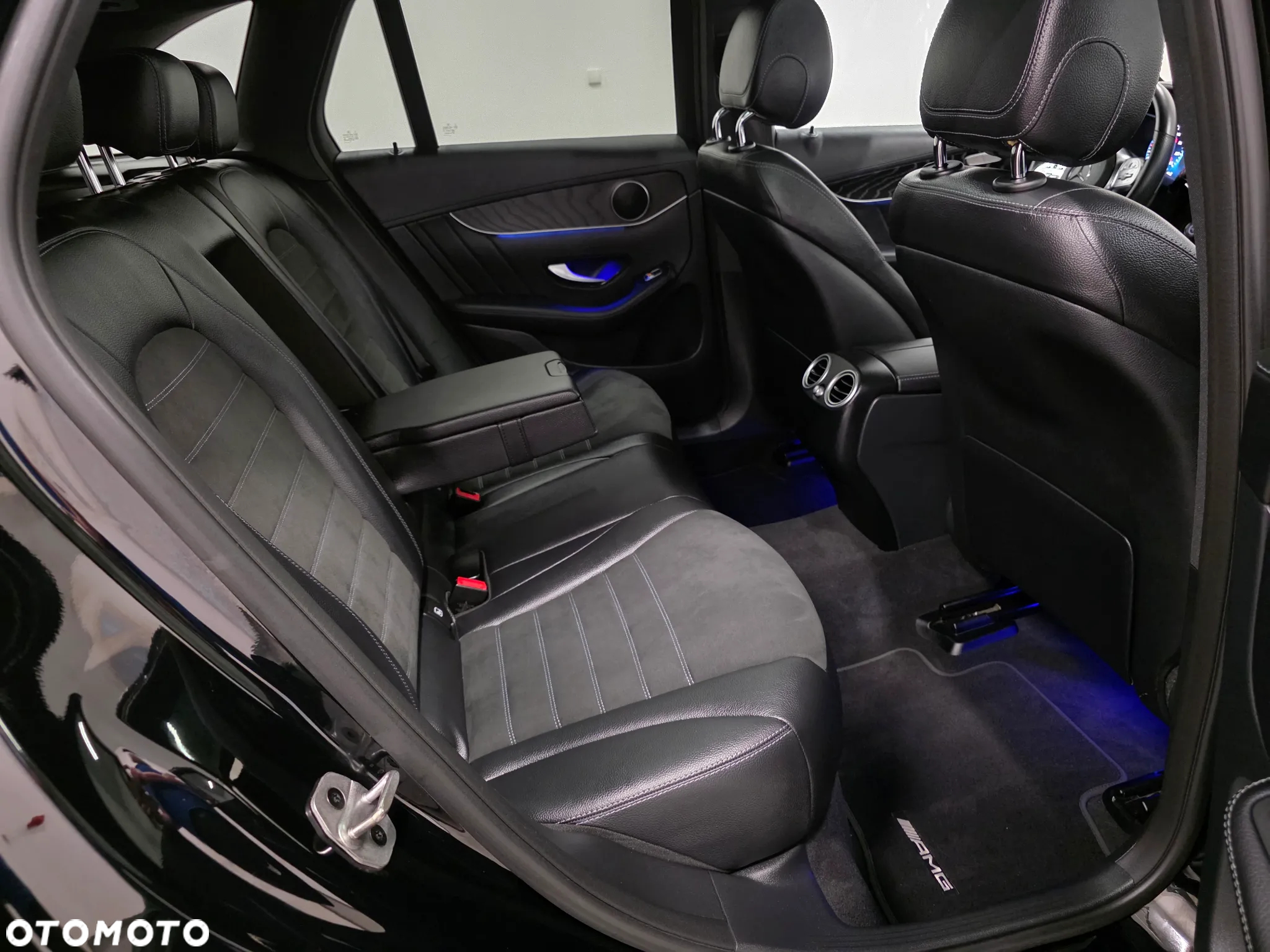Mercedes-Benz GLC 300 d 4Matic 9G-TRONIC AMG Line Plus - 20