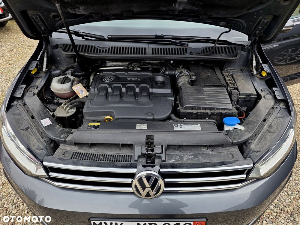 Volkswagen Touran 2.0 TDI BMT Highline - 38