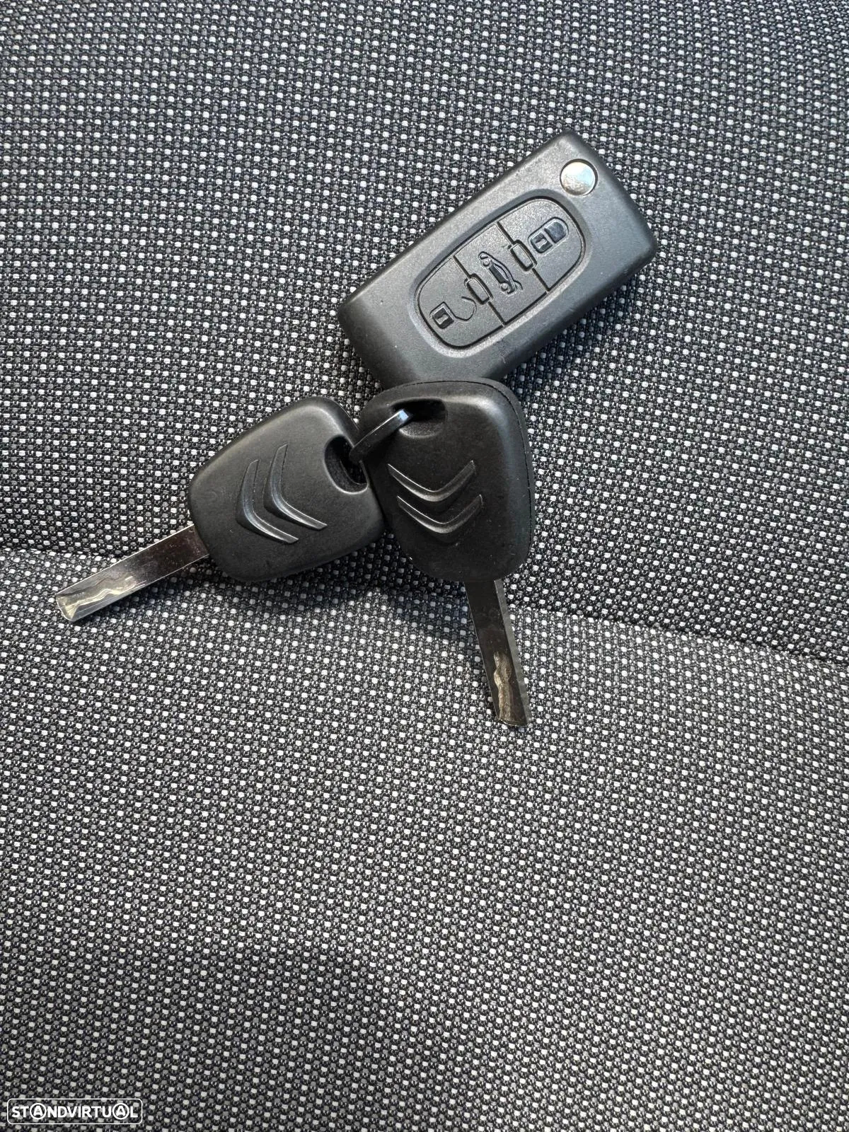 Citroën BERLINGO 1.6 LONGA 3L 120CV FULL EXTRAS - 22