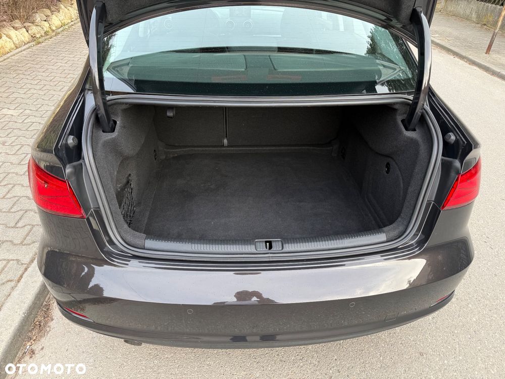 Audi A3 Limousine 1.6 TDI Attraction - 17