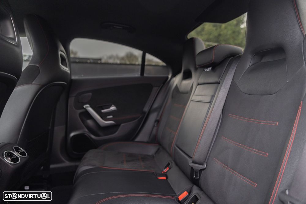 Mercedes-Benz CLA 250 7G-DCT AMG Line - 44