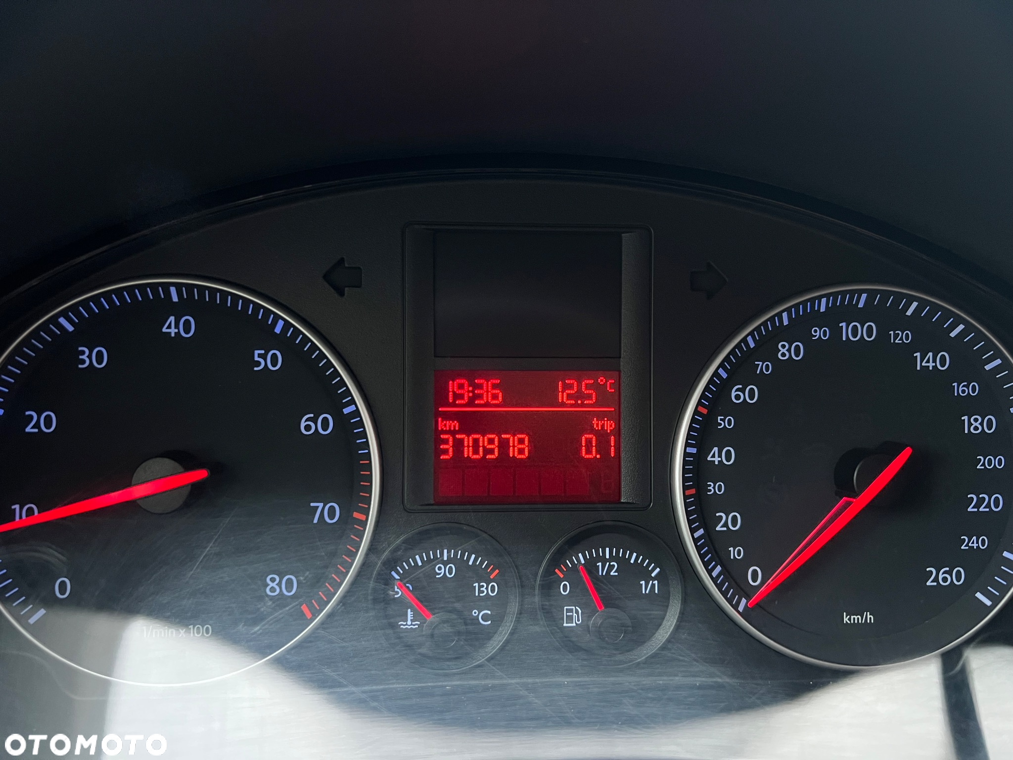 Volkswagen Golf - 9