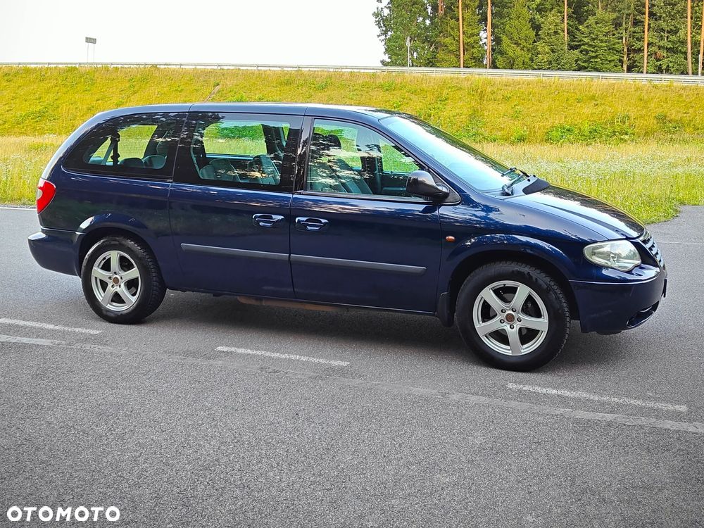 Chrysler Grand Voyager - 14