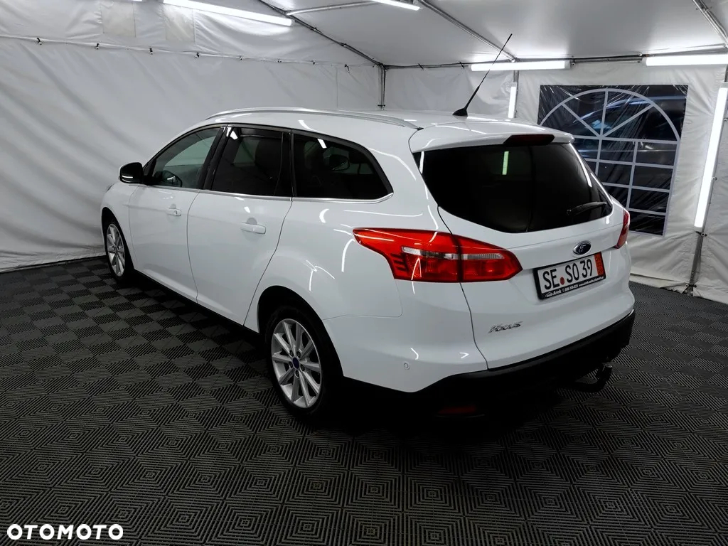 Ford Focus 2.0 TDCi Titanium ASS - 4