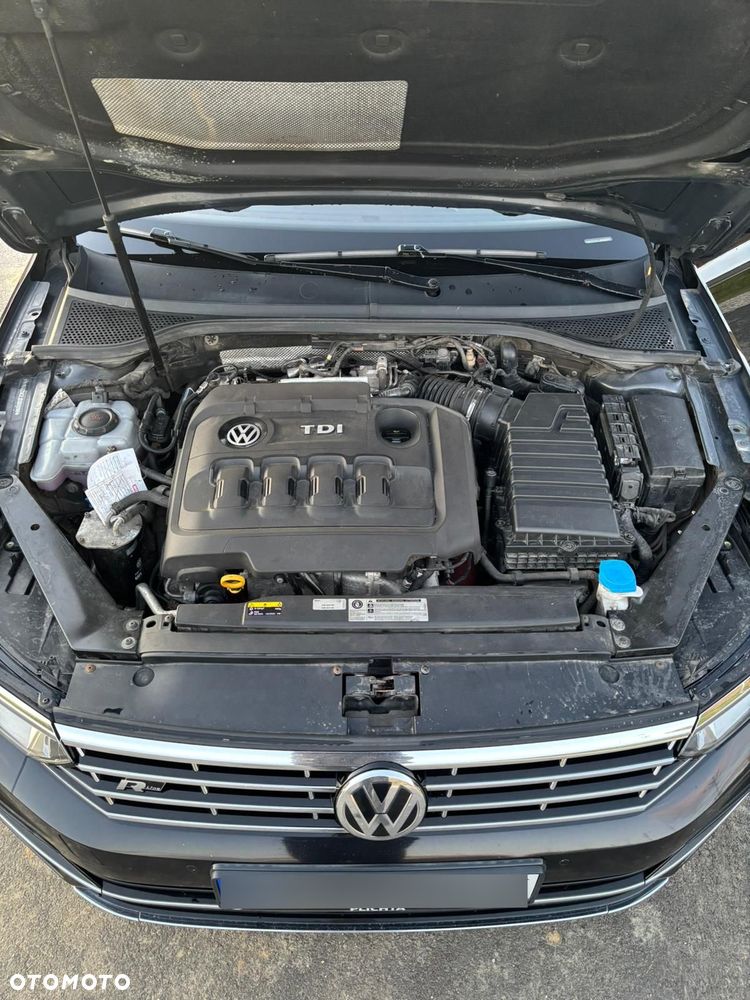 Volkswagen Passat - 20