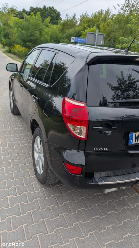 Toyota RAV4 2.2 D-CAT 4x4 Sol - 4