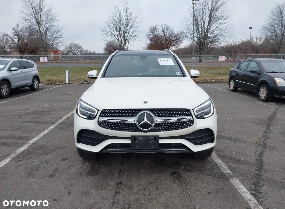 Mercedes-Benz GLC - 2
