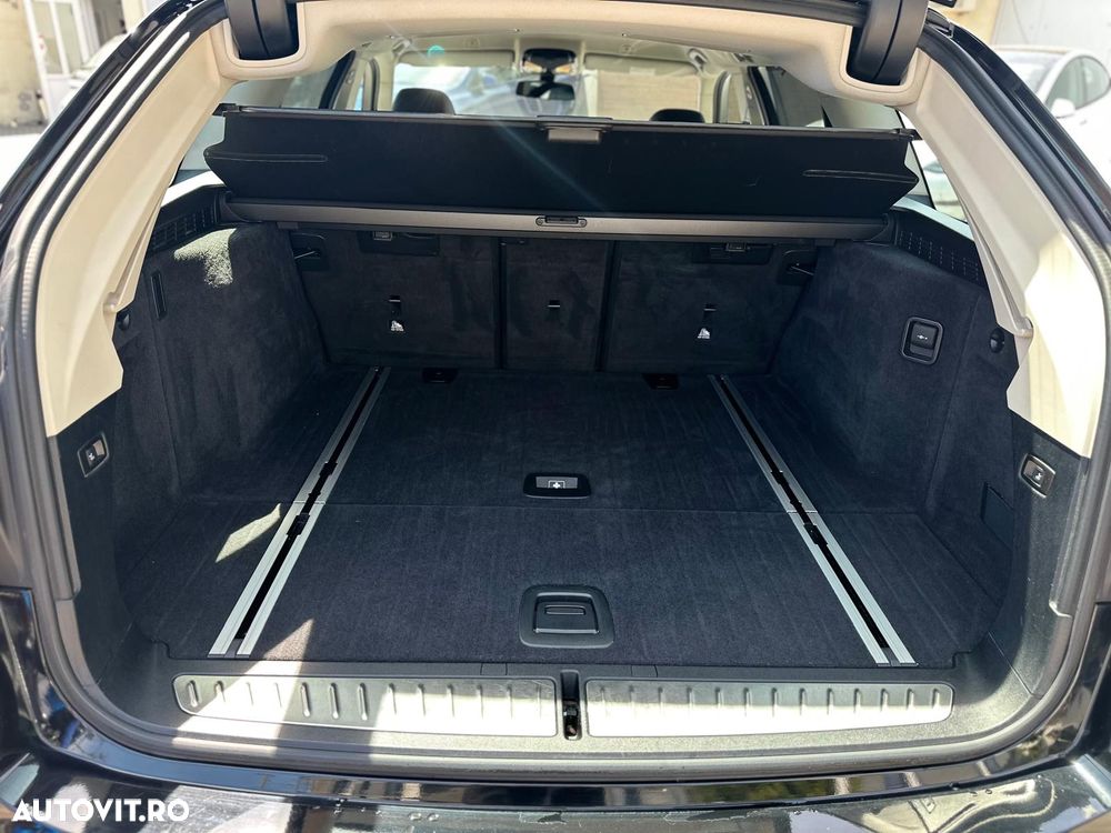 BMW Seria 5 520d xDrive Aut. Sport Line - 40