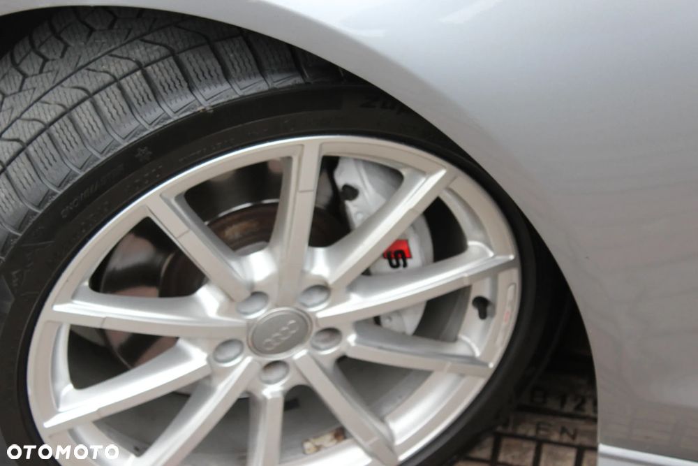 Audi A6 Avant 3.0 TDI quattro S tronic - 35