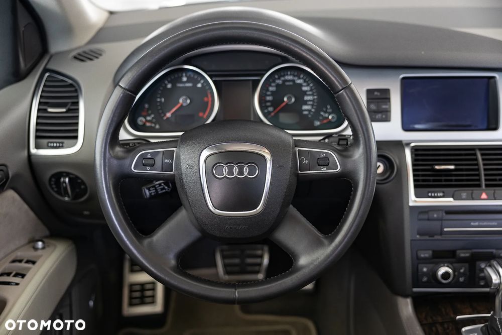 Audi Q7 3.0 TDI DPF clean diesel Quattro Tiptronic - 28