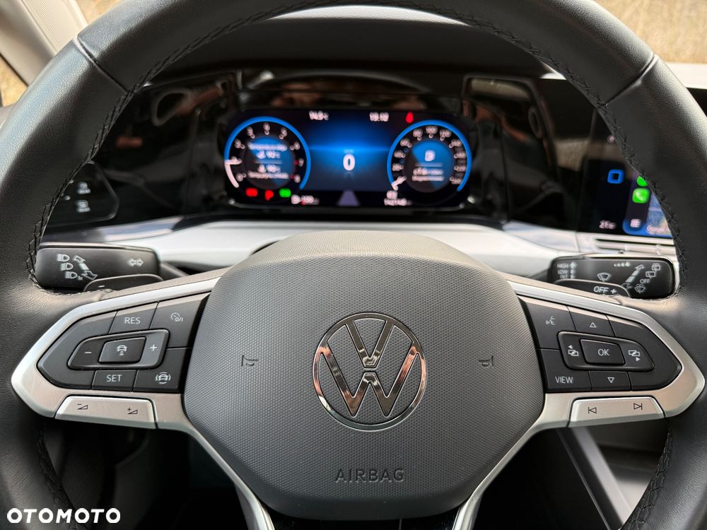 Volkswagen Golf - 25