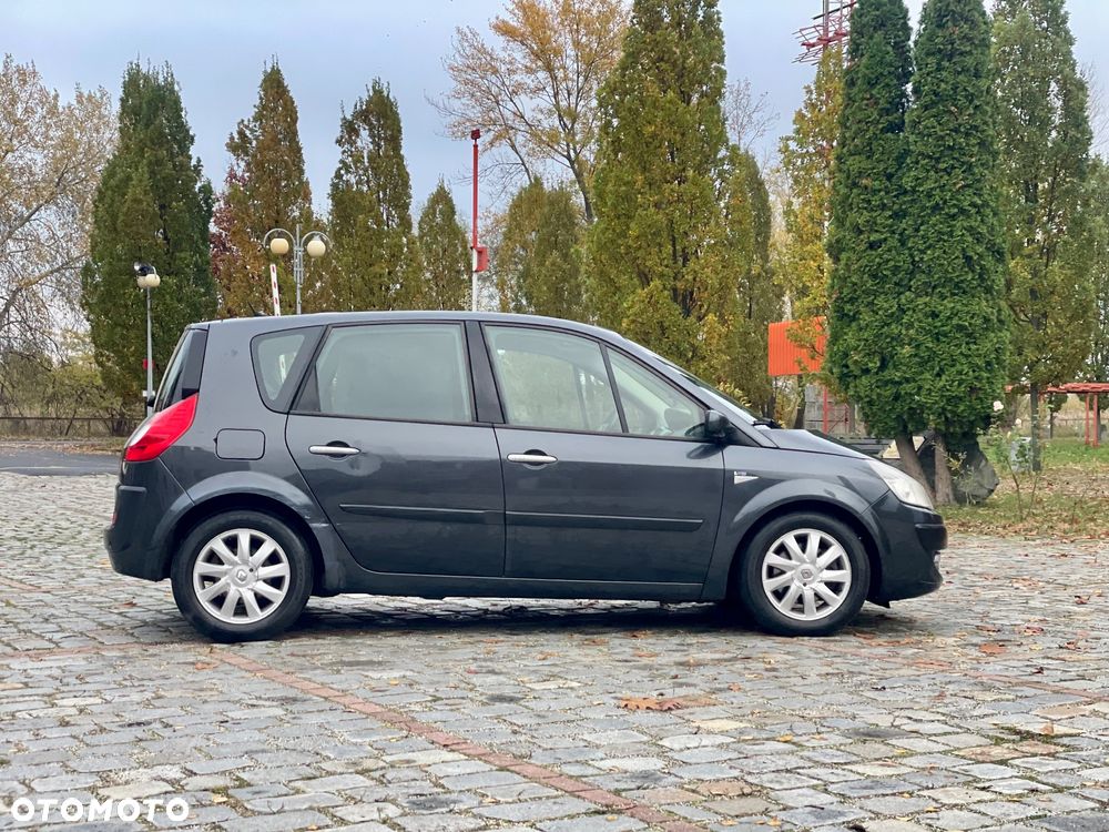 Renault Scenic - 8