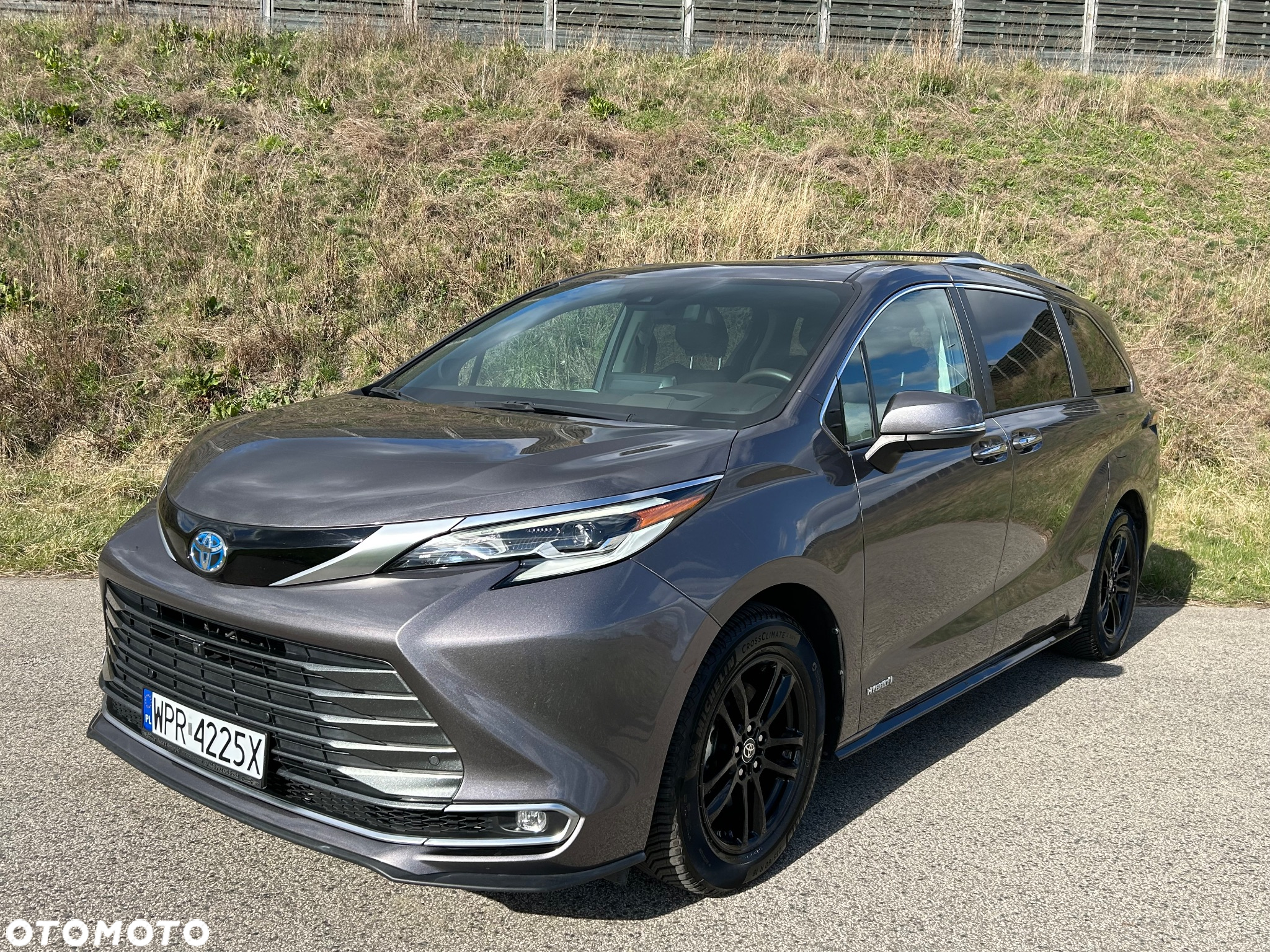 Toyota Sienna - 14