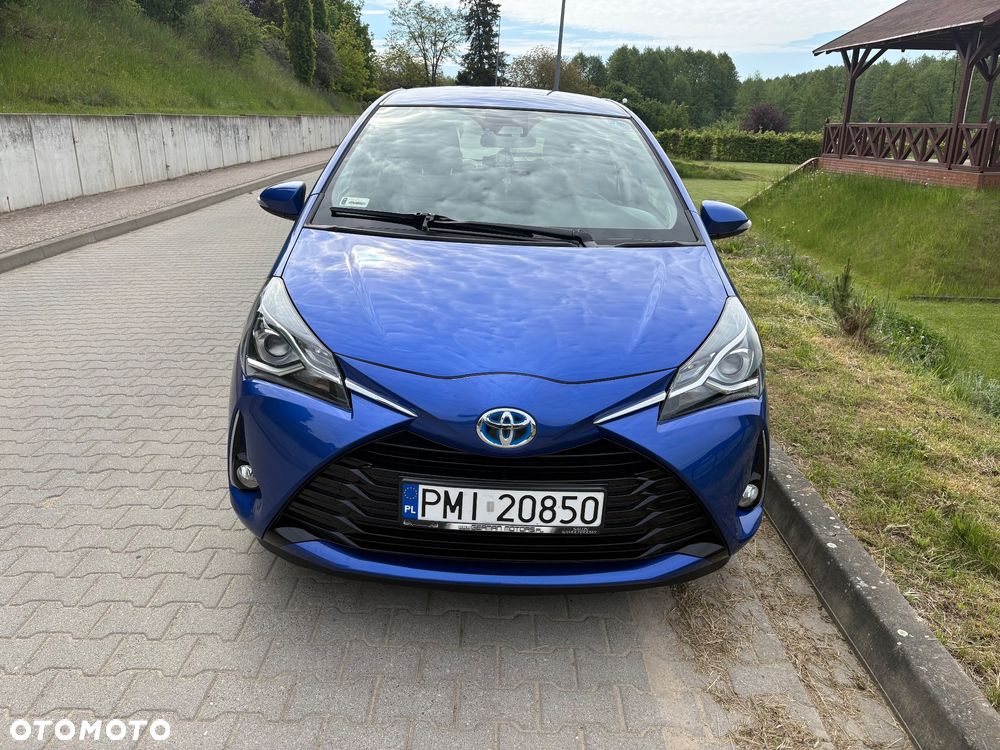Toyota Yaris Hybrid 100 Selection - 3