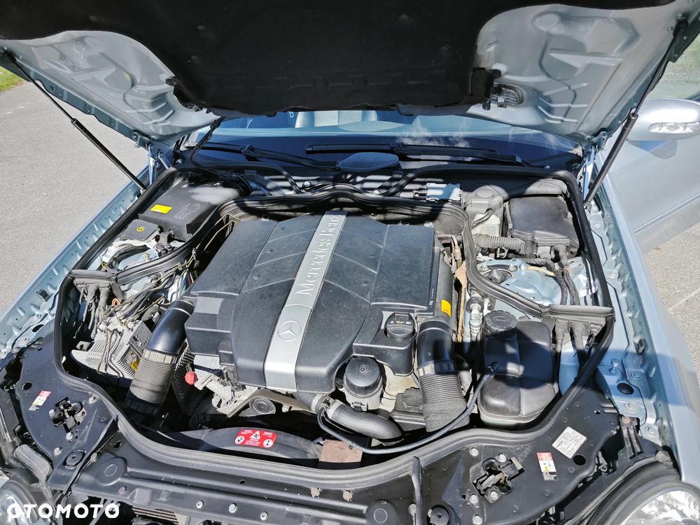 Mercedes-Benz Klasa E 320 T 4-Matic Elegance - 40