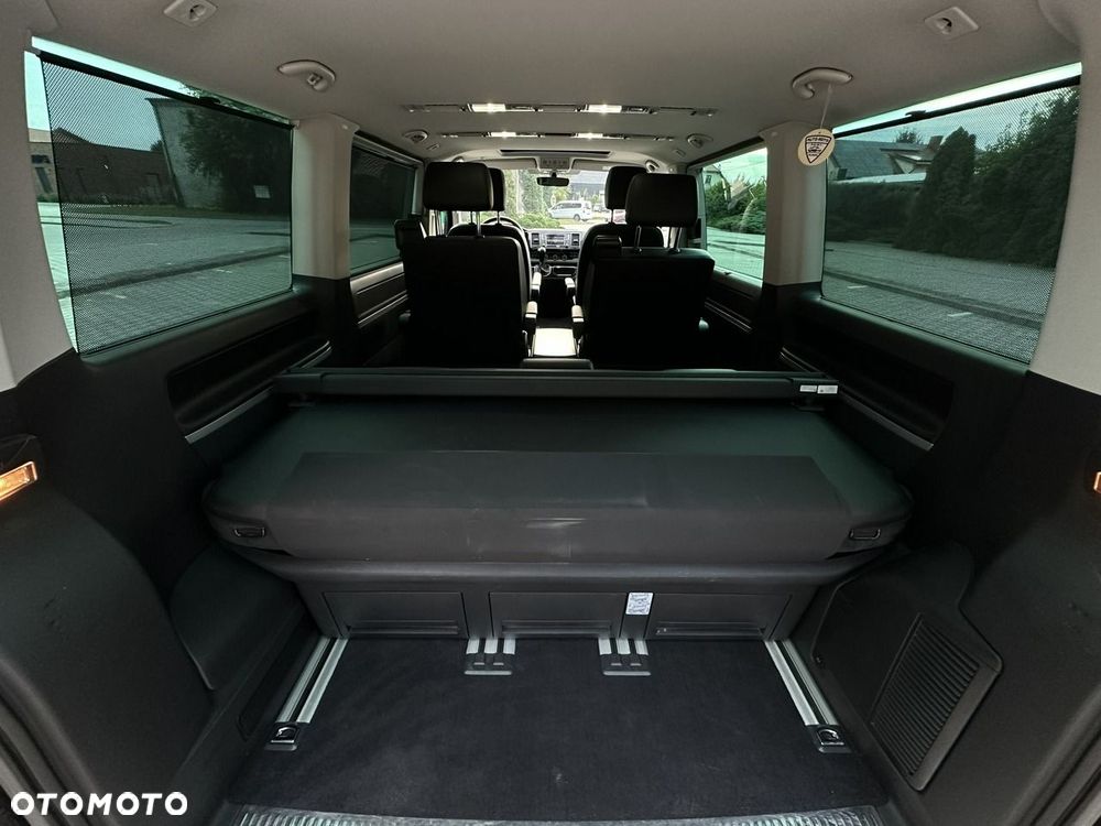 Volkswagen Multivan - 20