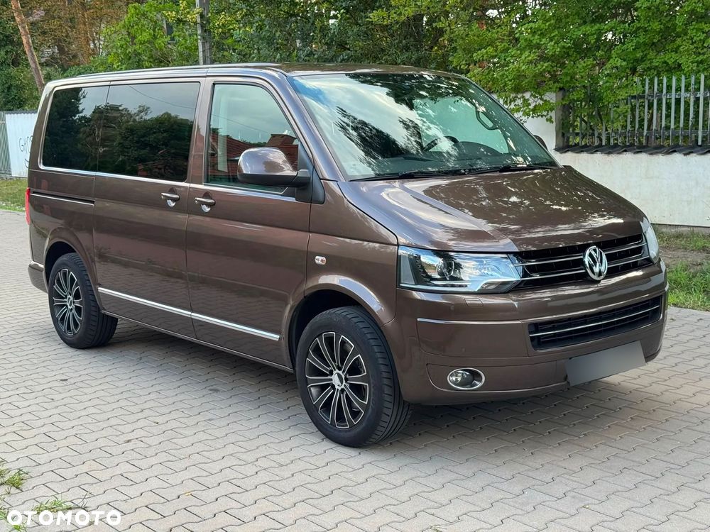 Volkswagen Multivan - 17