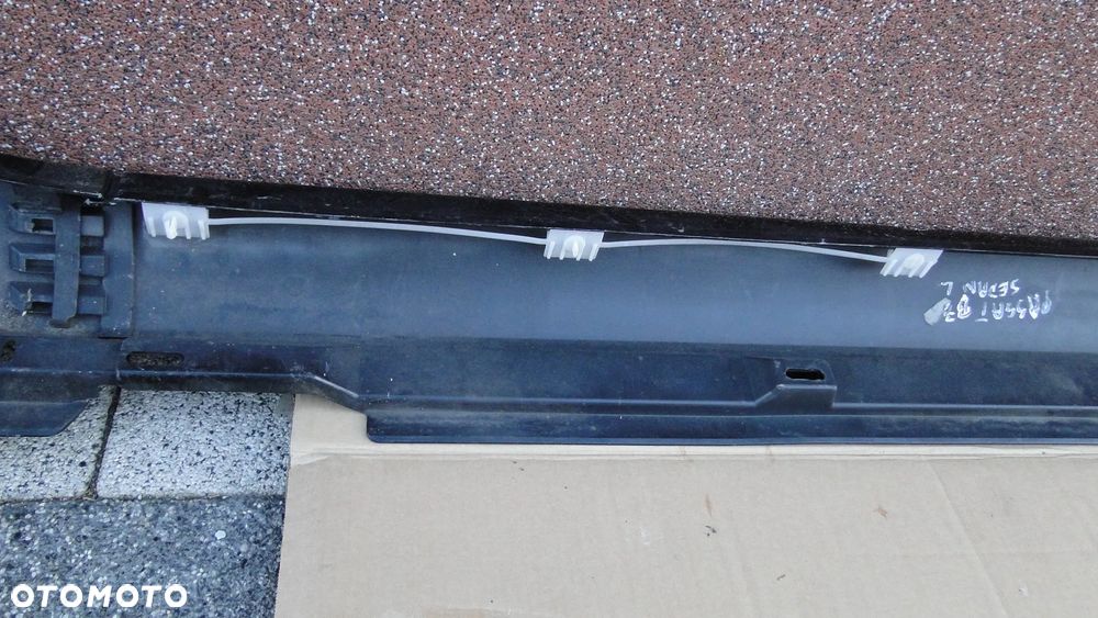 VW PASSAT B7 SEDAN LISTWA NAKŁADKA PROGOWA PROGU LEWA LC9X - 11