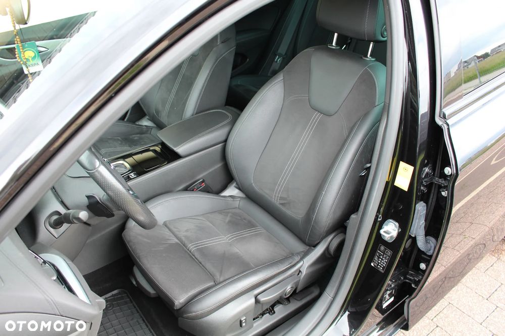 Opel Insignia - 11