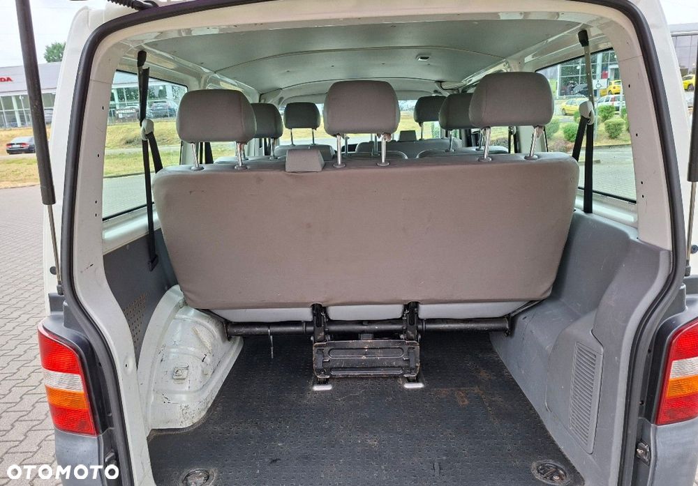 Volkswagen Transporter - 18