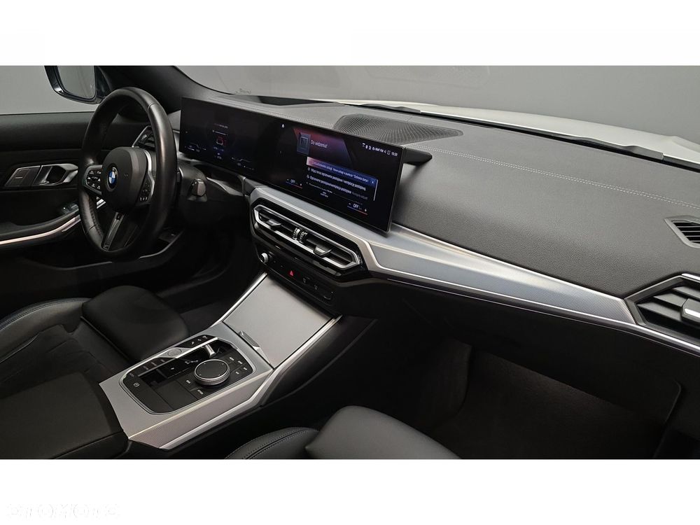 BMW Seria 3 320d xDrive mHEV M Sport sport - 27