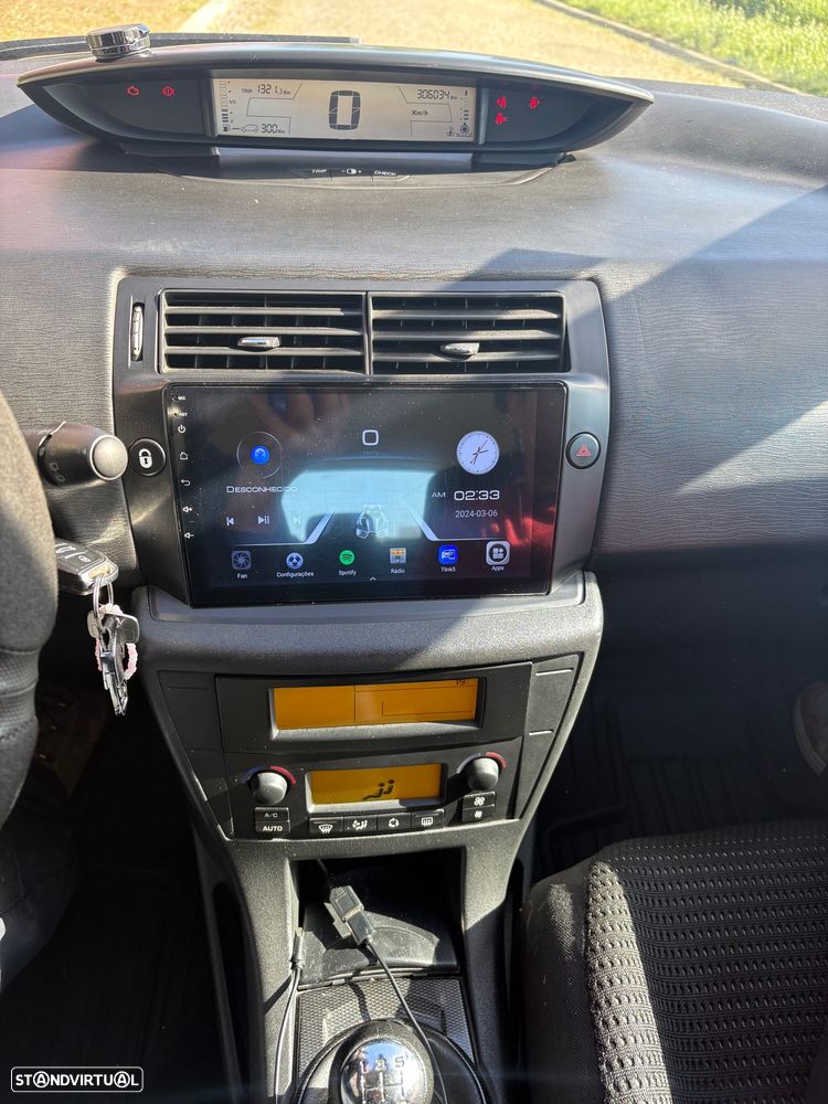 Citroën C4 1.4 16V SX - 2