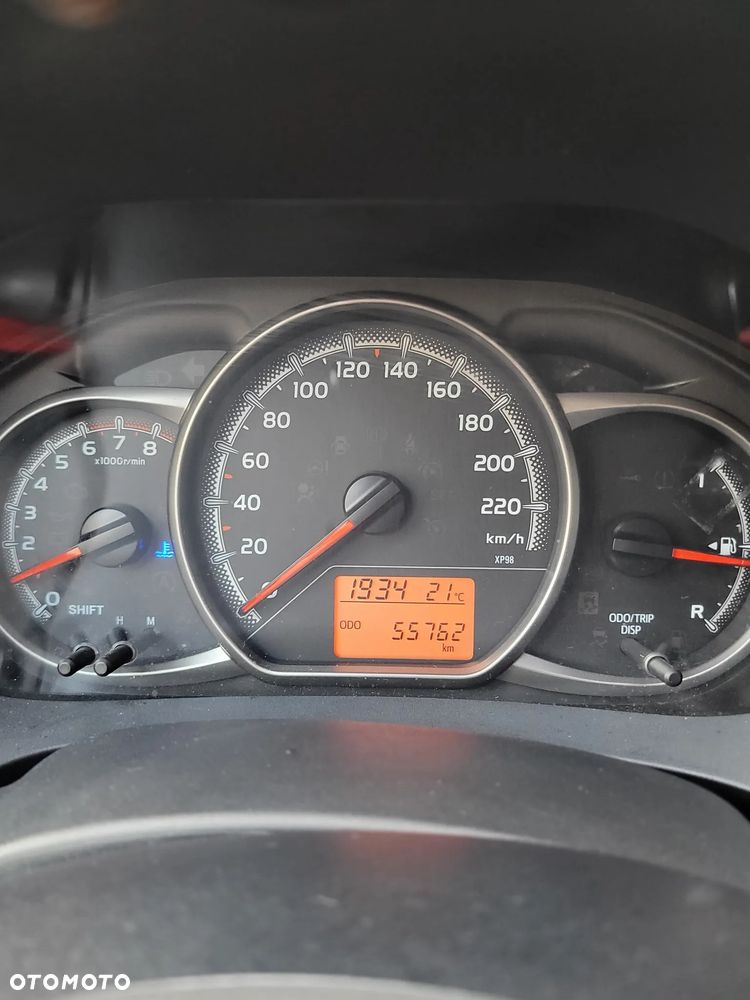 Toyota Yaris 1.33 Active EU6 - 17