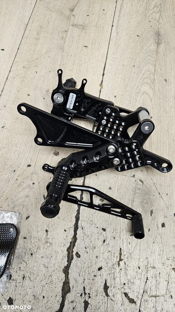 Regulowany zestaw podnóżków AS31GT Gilles Tooling Kawasaki Ninja ZX-10R - 16