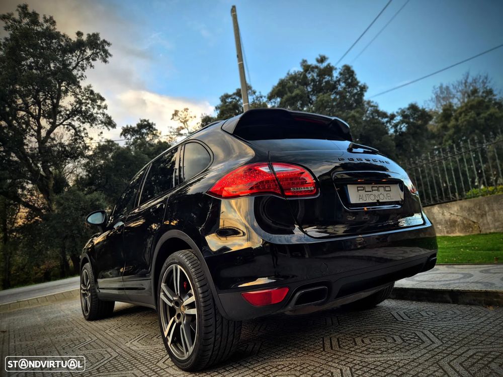 Porsche Cayenne Tiptronic S - 15