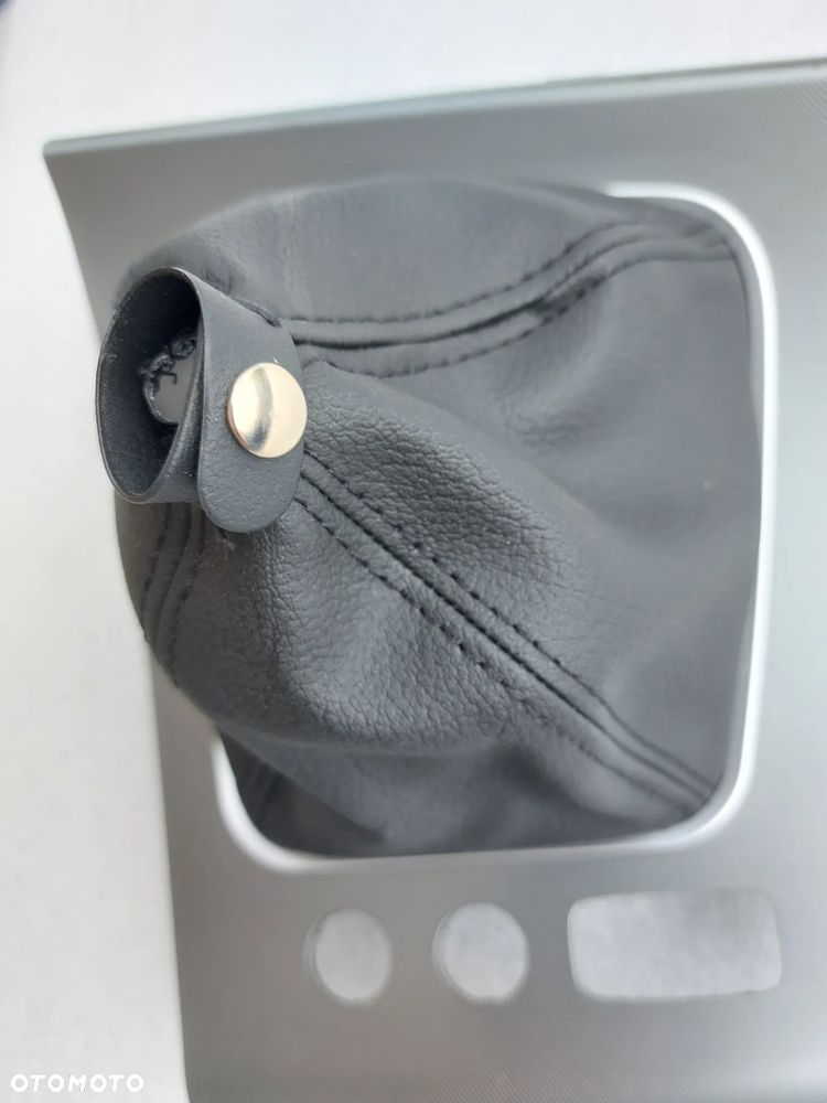 Ramka aluminiowa mieszek Alfa Romeo 159 - 4