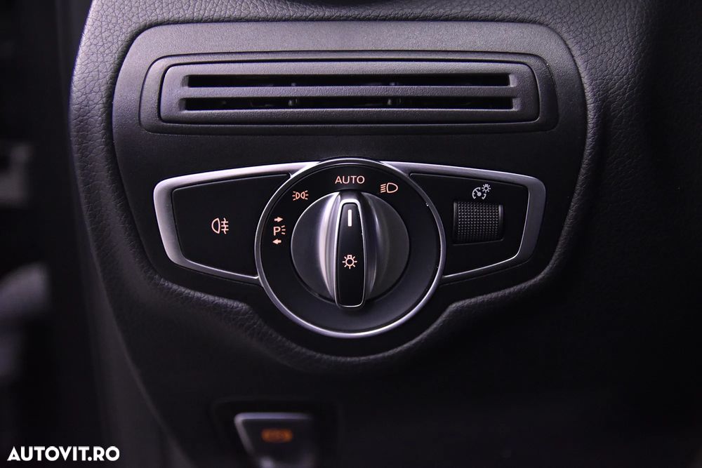 Mercedes-Benz GLC 300 d 4Matic 9G-TRONIC AMG Line - 15