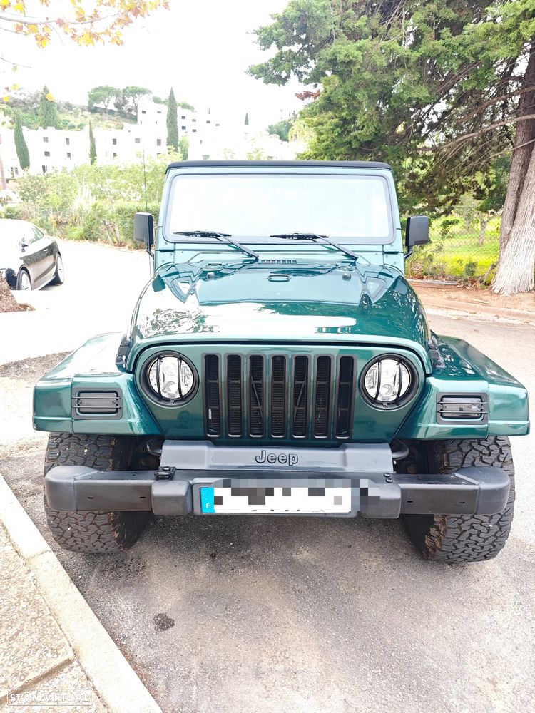 Jeep Wrangler - 2