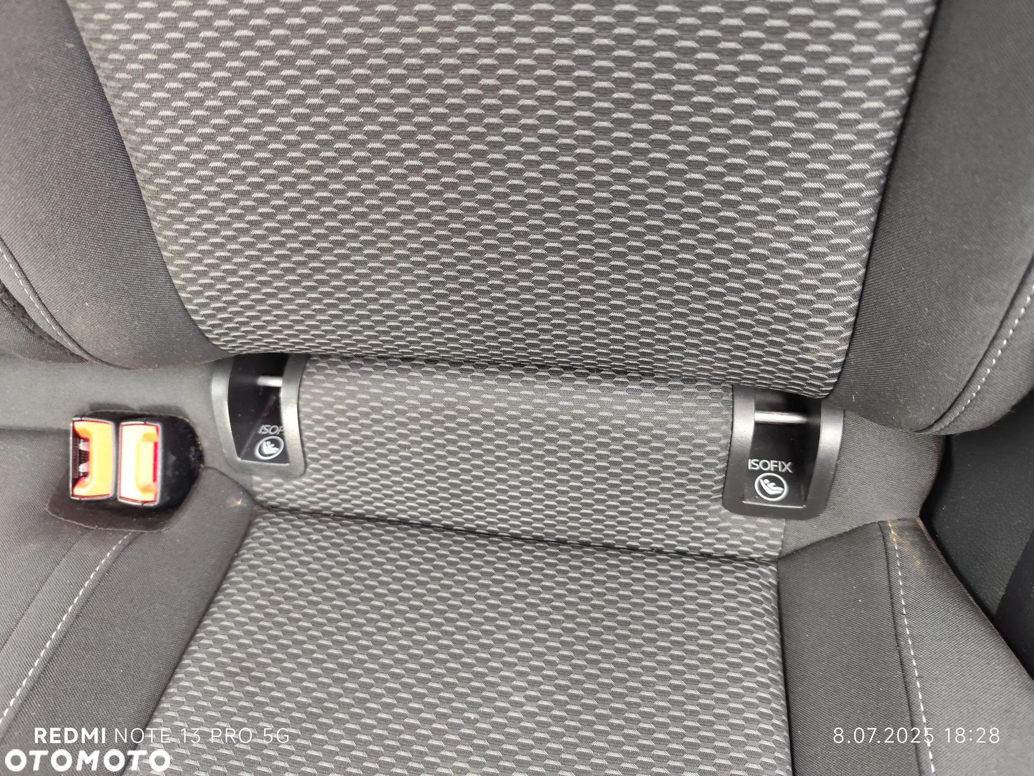 Volkswagen Golf 1.6 TDI (BlueMotion Technology) DSG Comfortline - 28